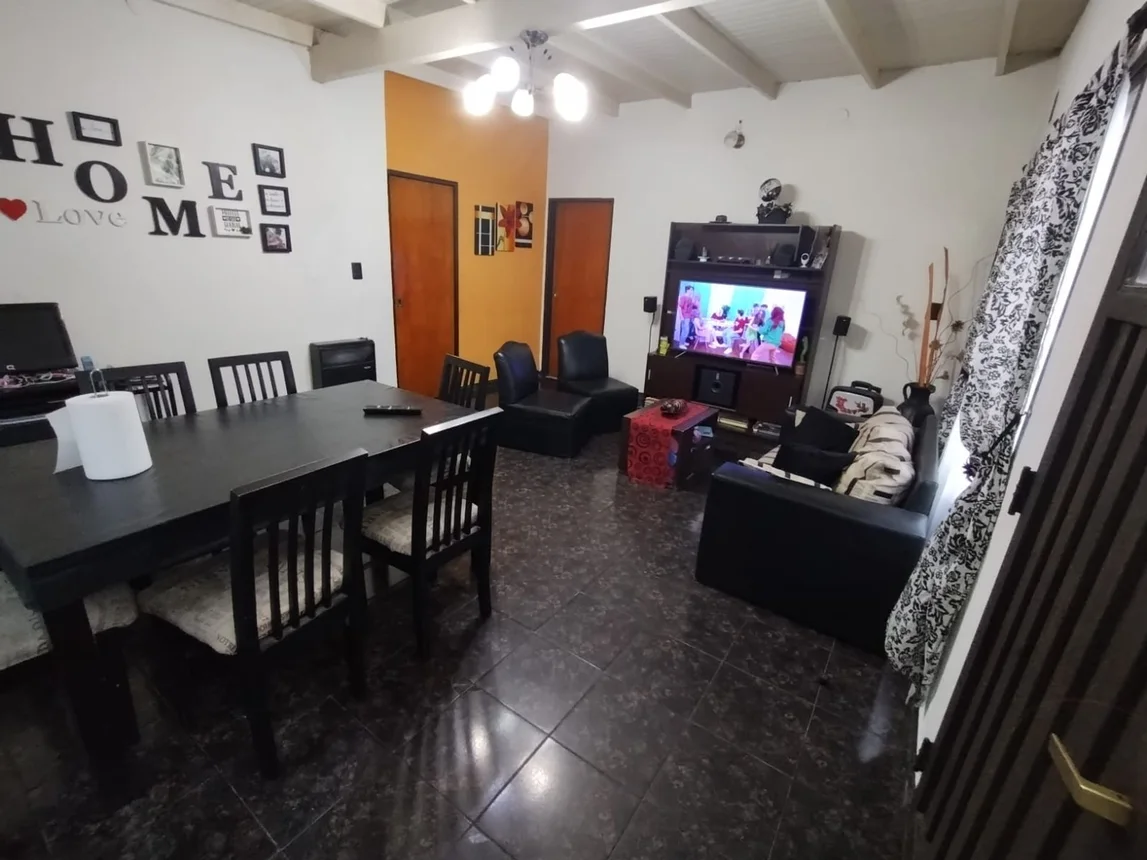 Casa de 3 ambientes en venta en Morón, Entre Ríos 1400, foto 2