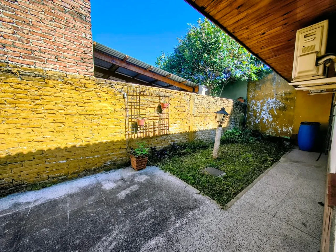 Casa de 3 ambientes en venta en Wilde, Venezuela 6000, foto 3