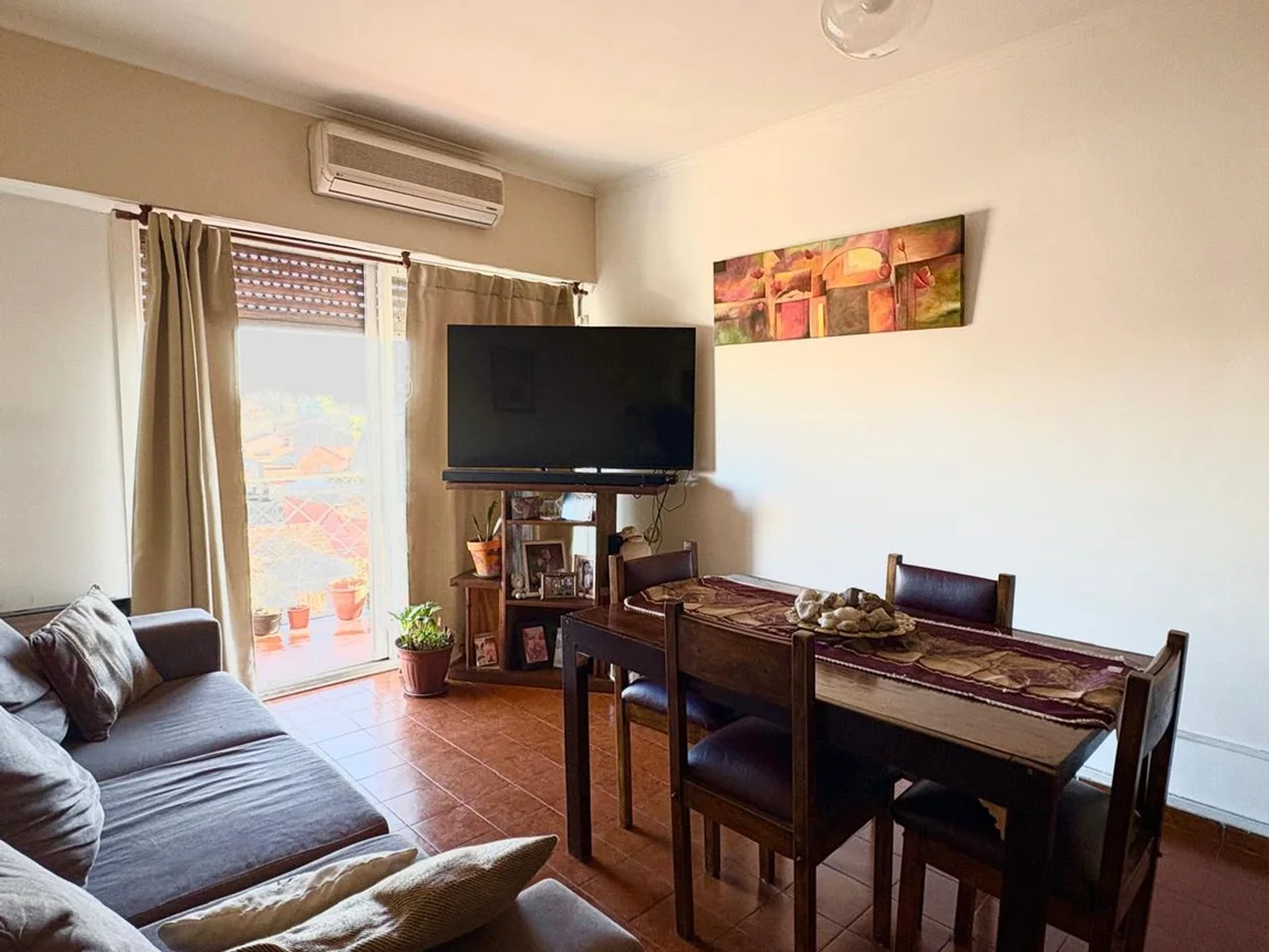 Departamento de 4 ambientes en venta en Villa Lugano, Avenida Castañares 5400, foto 3