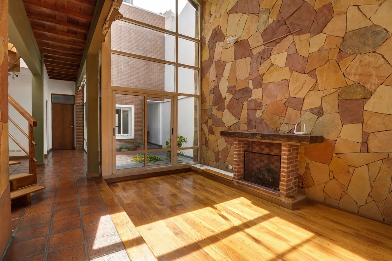 Casa de 8 ambientes en venta en Almagro, Quito 3600, foto 2