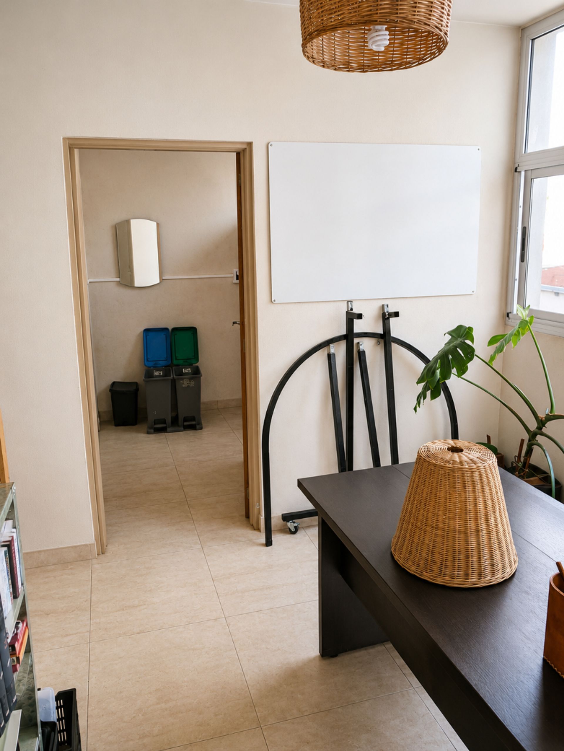 Foto 13 — VENTA LOCAL COMERCIAL AV SAN MARTIN BERNAL CENTRO