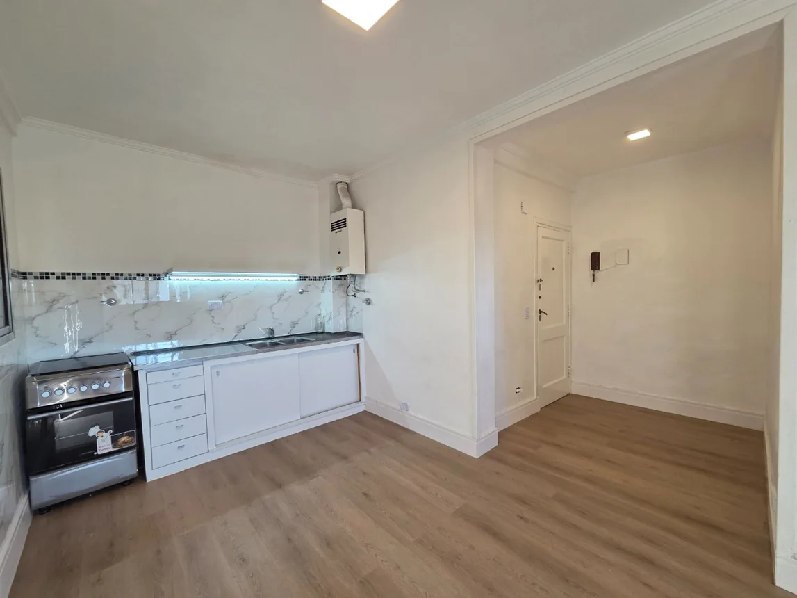 Departamento de 2 ambientes en venta en Wilde, Las Flores 0
