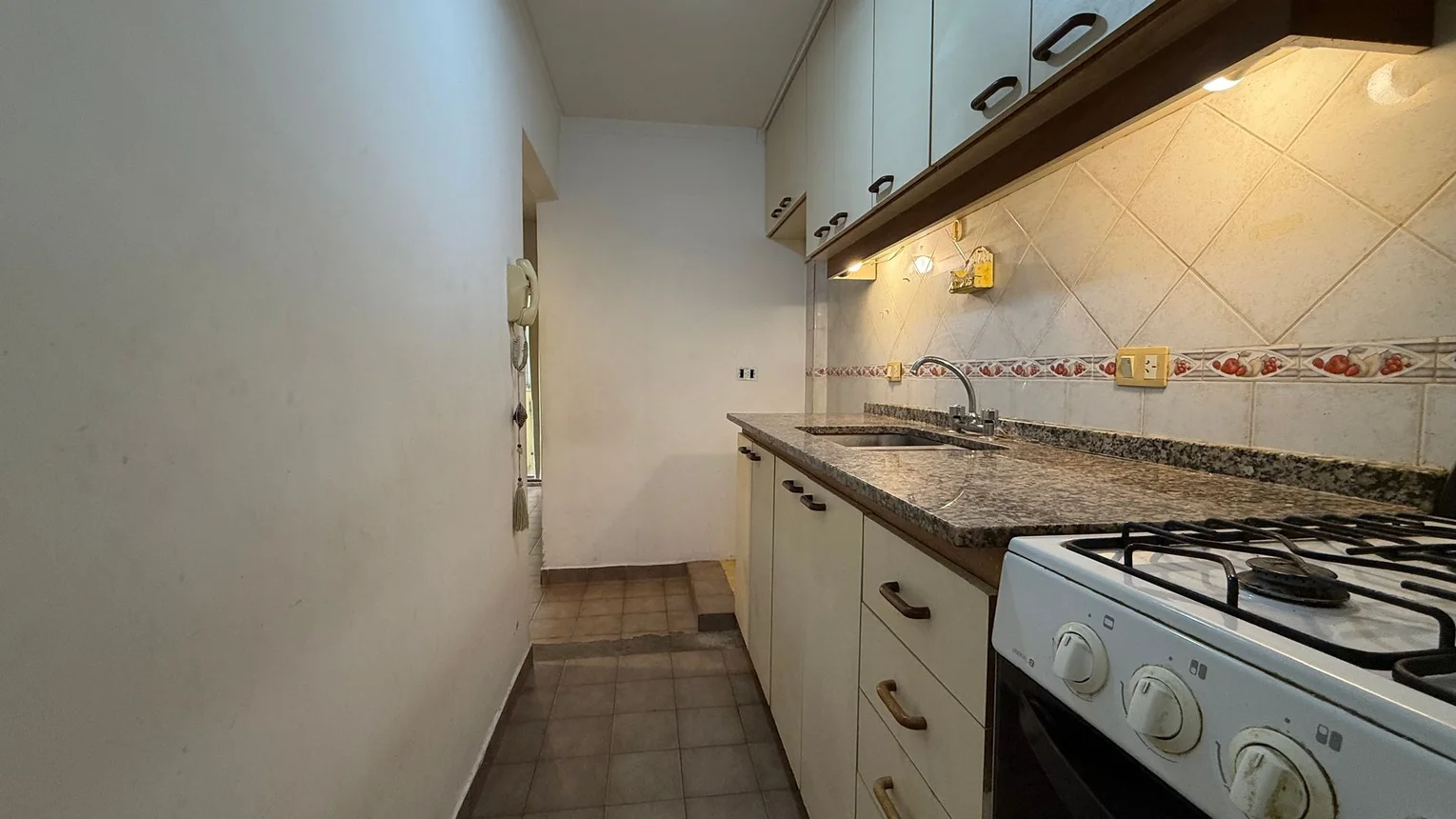 Departamento de 2 ambientes en venta en Villa Ballester, Colegio Militar 3900
