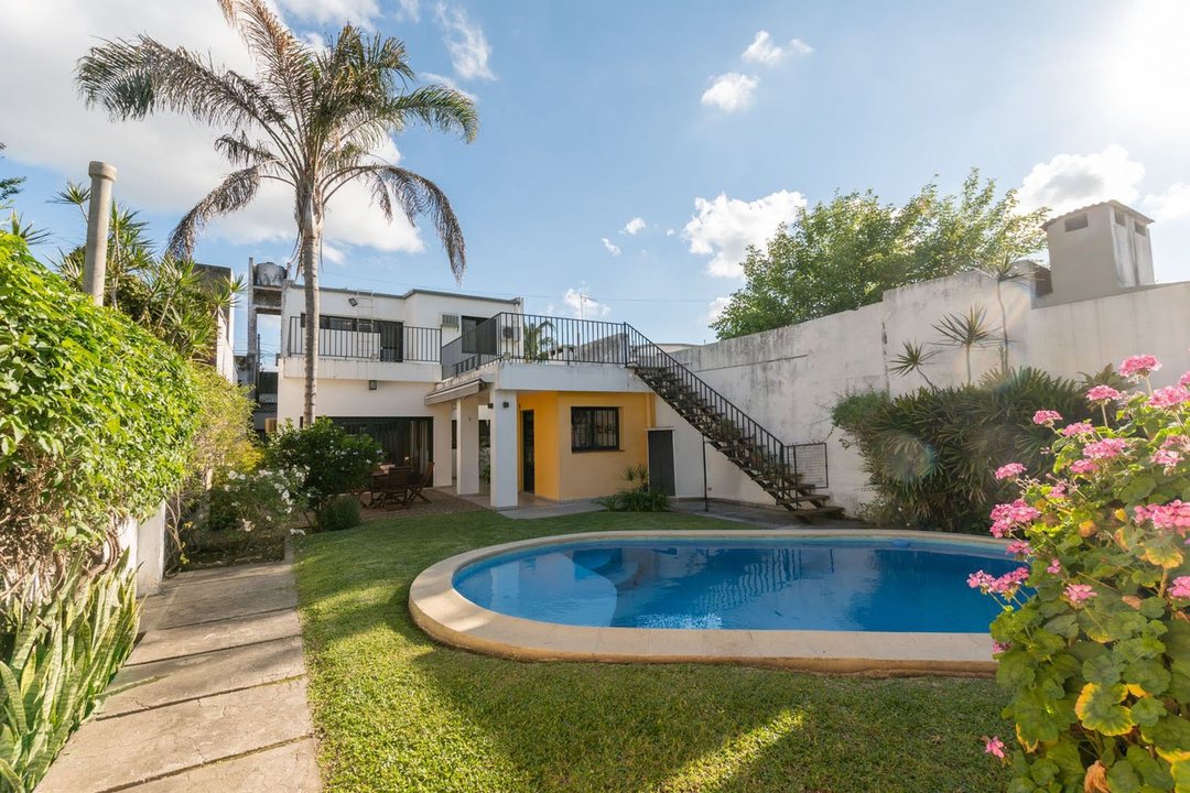 Casa en venta 7 ambientes en Javier de la Rosa 800, Santa Fe, Santa Fe ...