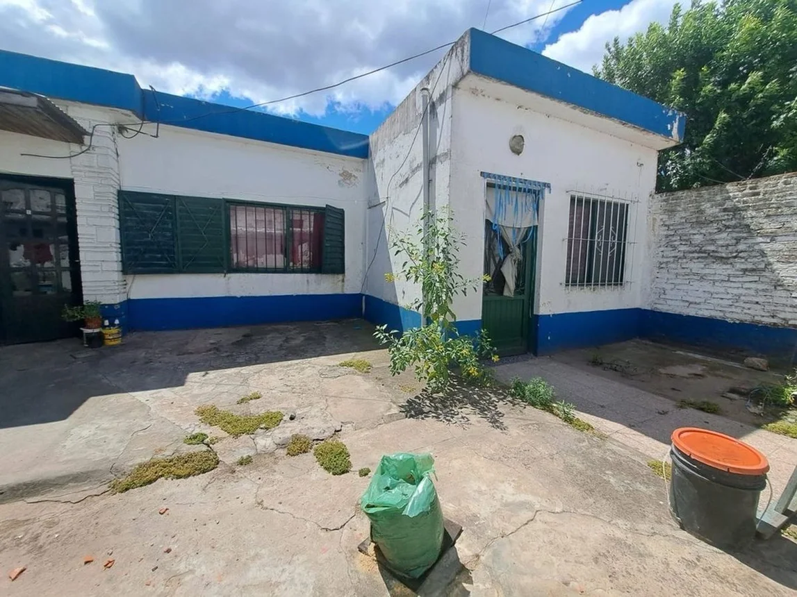 Casa de 5 ambientes en venta en Merlo, Avenida José de San Martín 4300