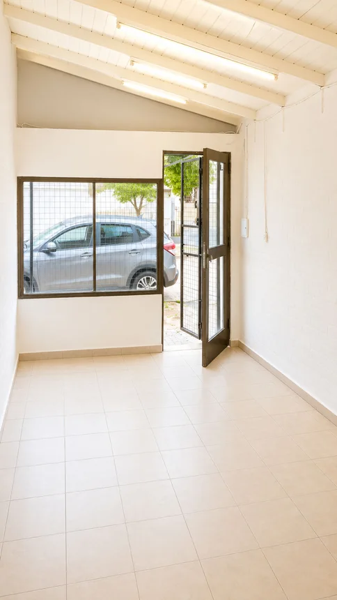 Casa de 2 dormitorios + local comercial santo tome, foto 1