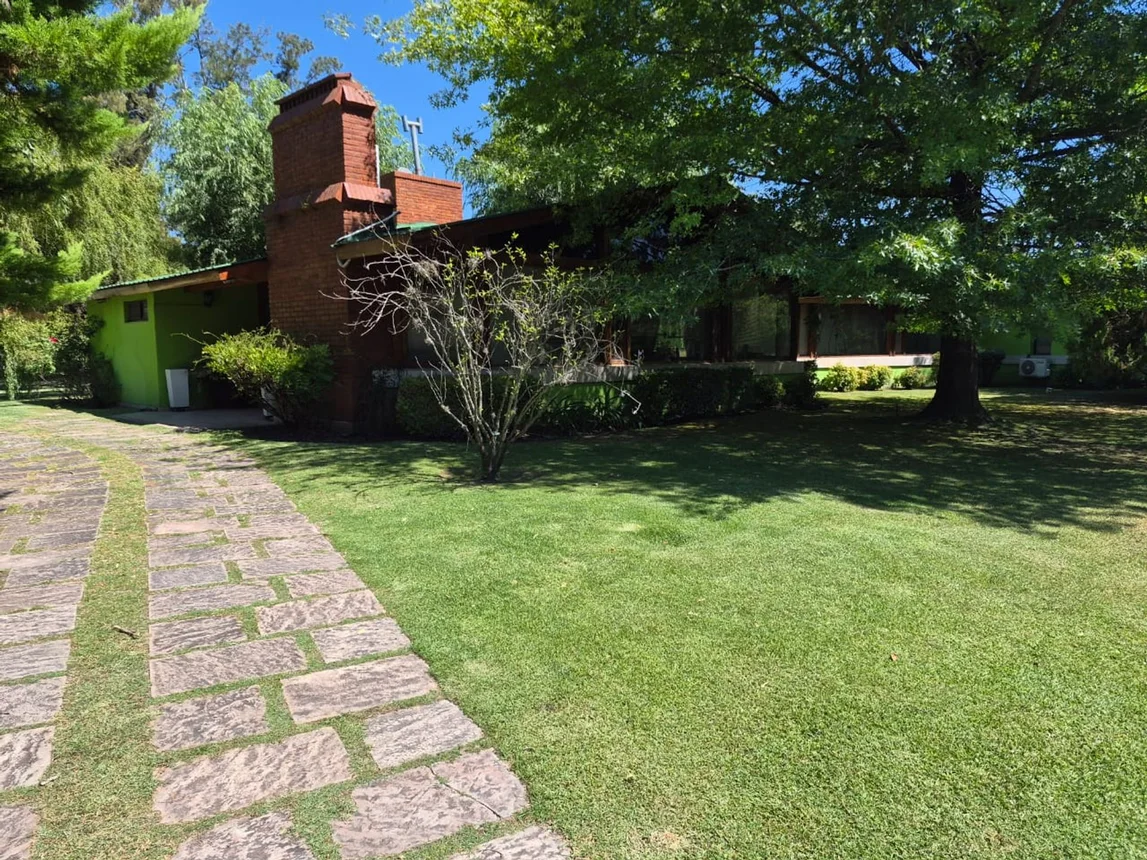 Casa en venta en Pilar, foto 2