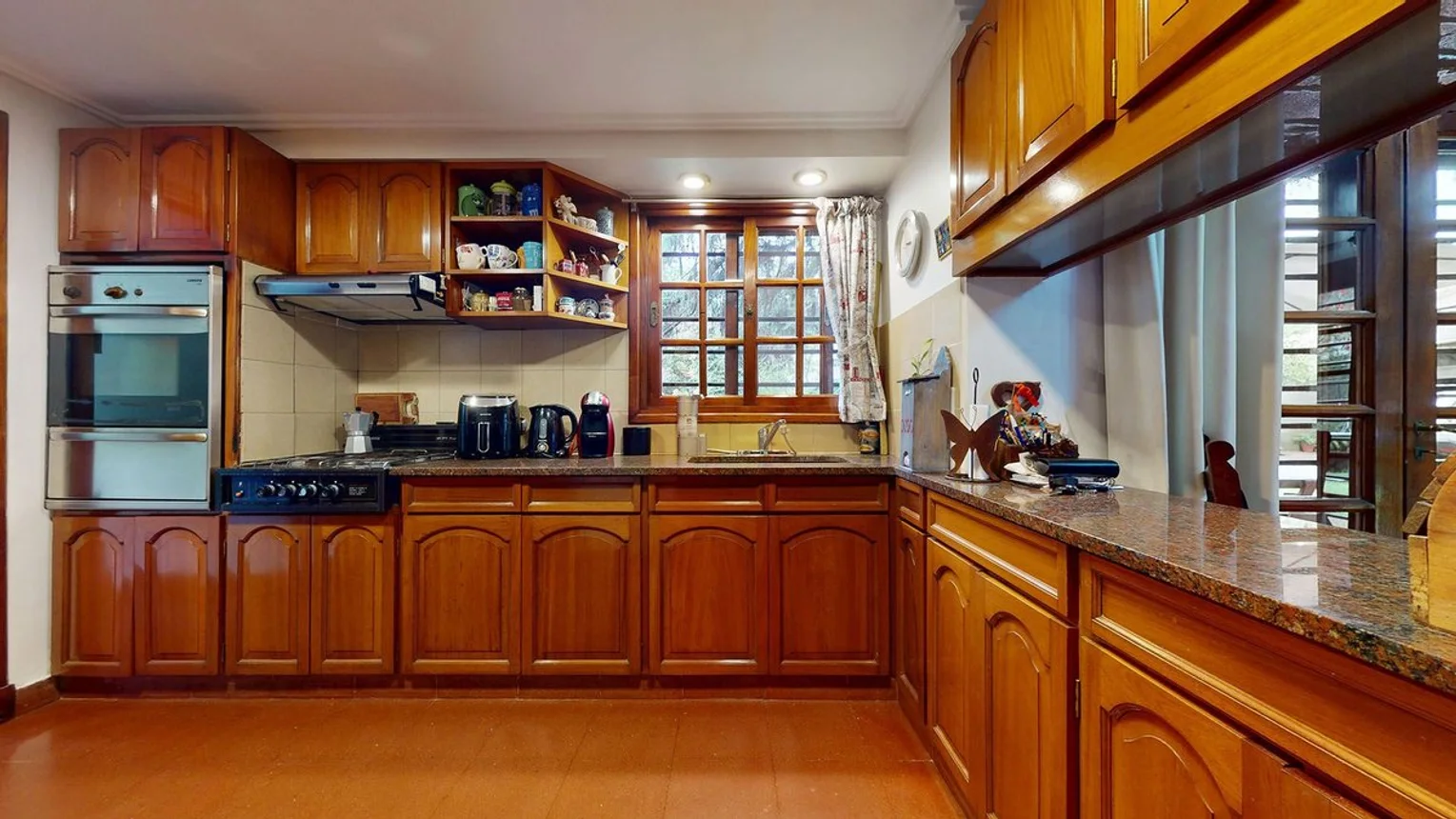Casa de 7 ambientes en venta en Ranelagh, 366 Esquina 303, Ranelagh 300, foto 2