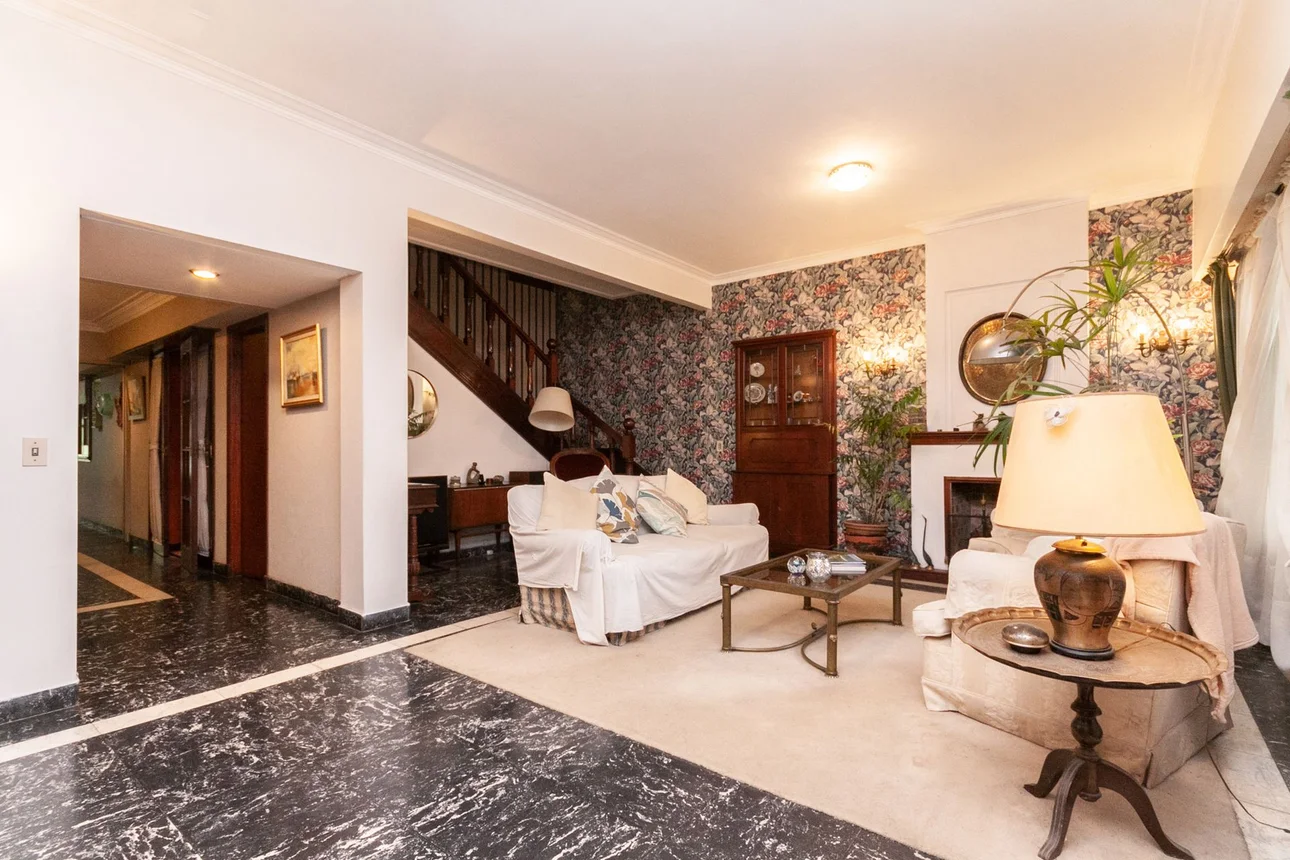 Casa de 5 ambientes en venta en Adrogué, Presidente Uriburu 200, foto 3