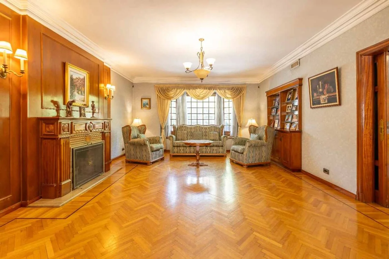 Casa de 9 ambientes en venta en Villa Devoto, Gabriela Mistral 3600
