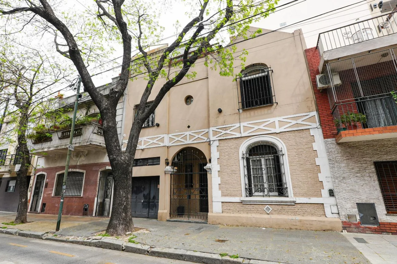 Casa tríplex en venta en Colegiales