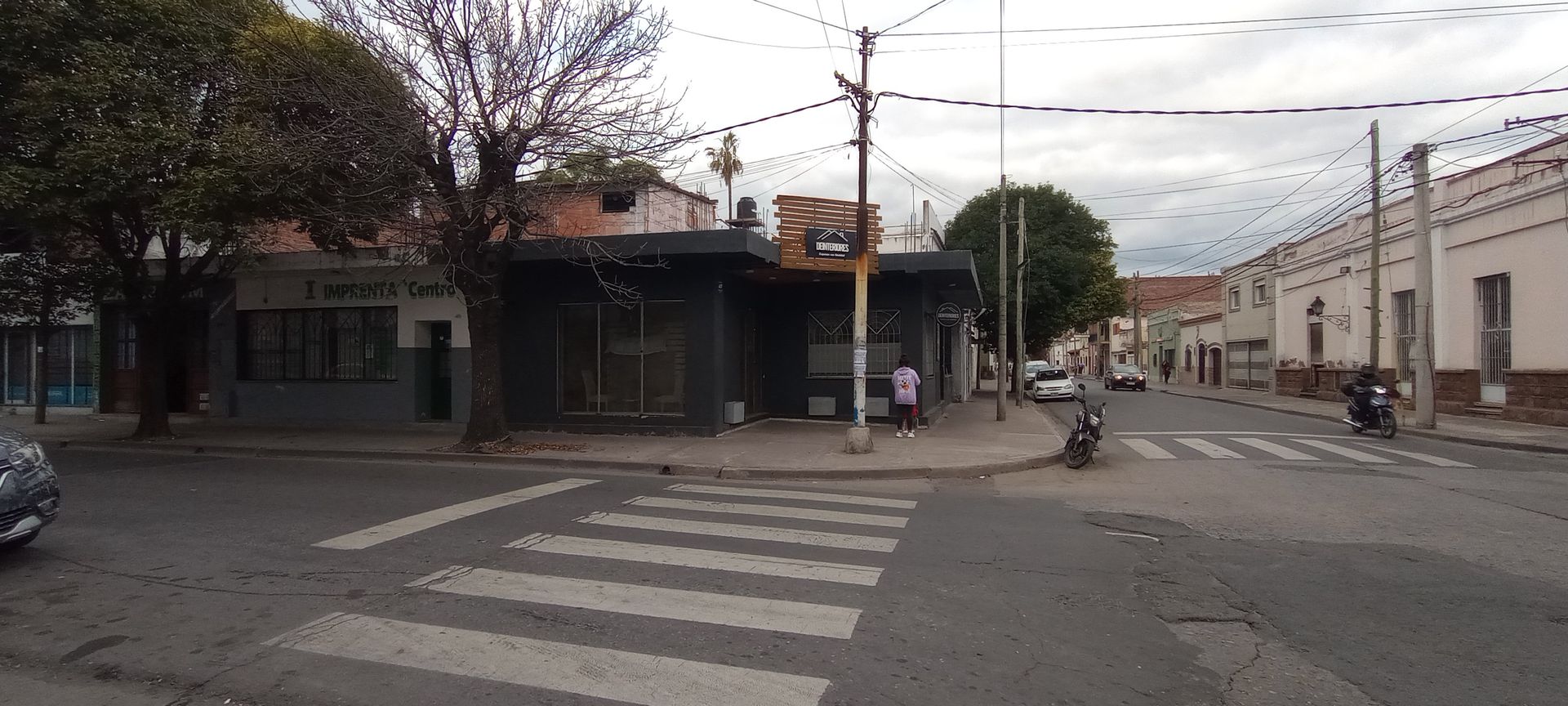 LOCALES COMERCIALES EN VENTA EN MACROCENTRO - foto 3