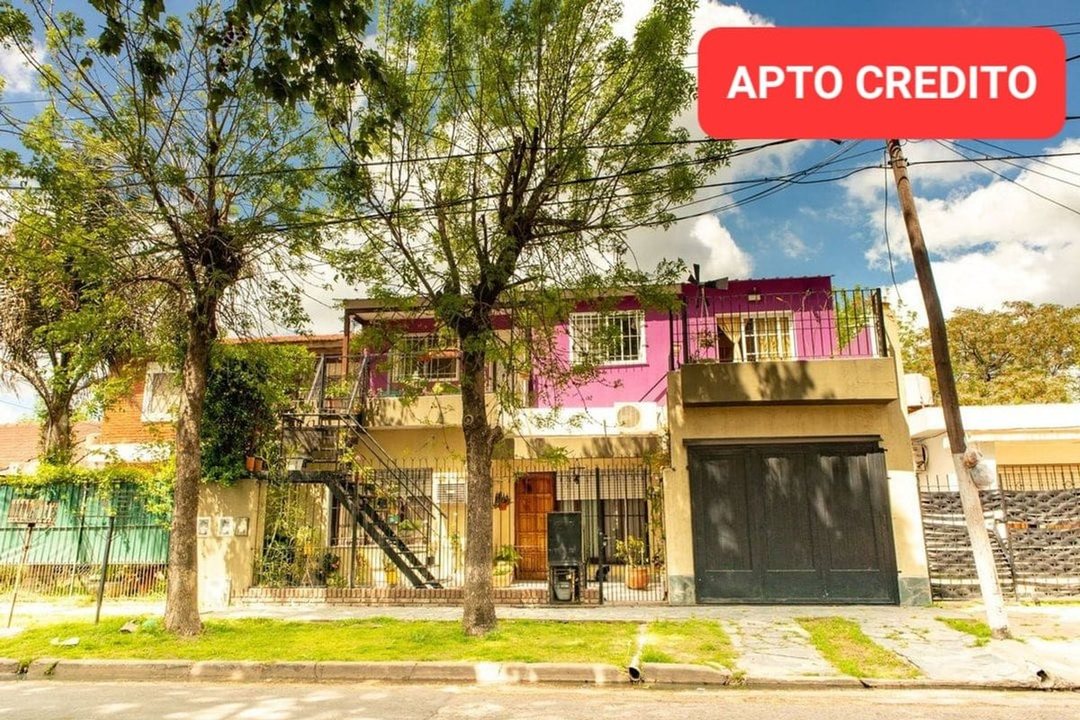 VENTA CASA QUINCHO PARRILLA MALVINAS ARGENTINAS