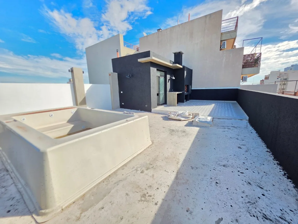 Tríplex de 3 ambientes en venta en Barracas, Coronel Salvadores 1500