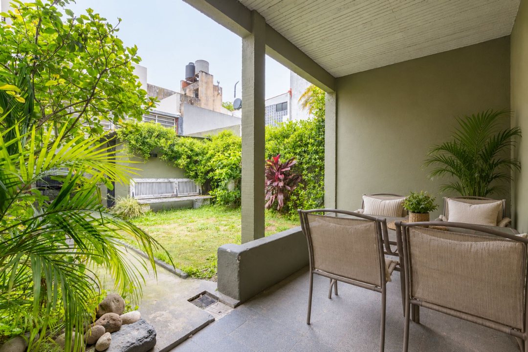 VENTA PH TIPO CASA CON JARDIN Y COCHERA EN DEVOTO