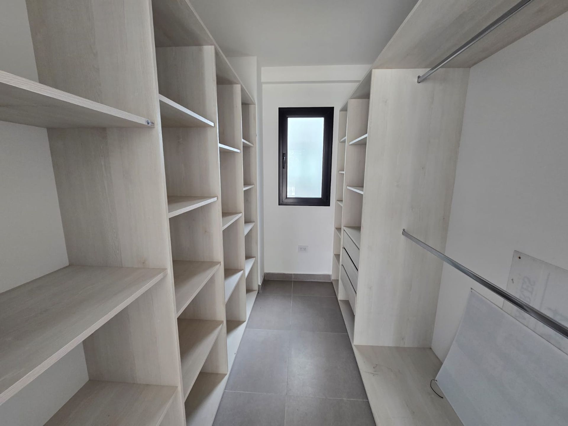 DEPARTAMENTO VENTA MACROCENTRO A ESTRENAR 1 DORM - foto 7