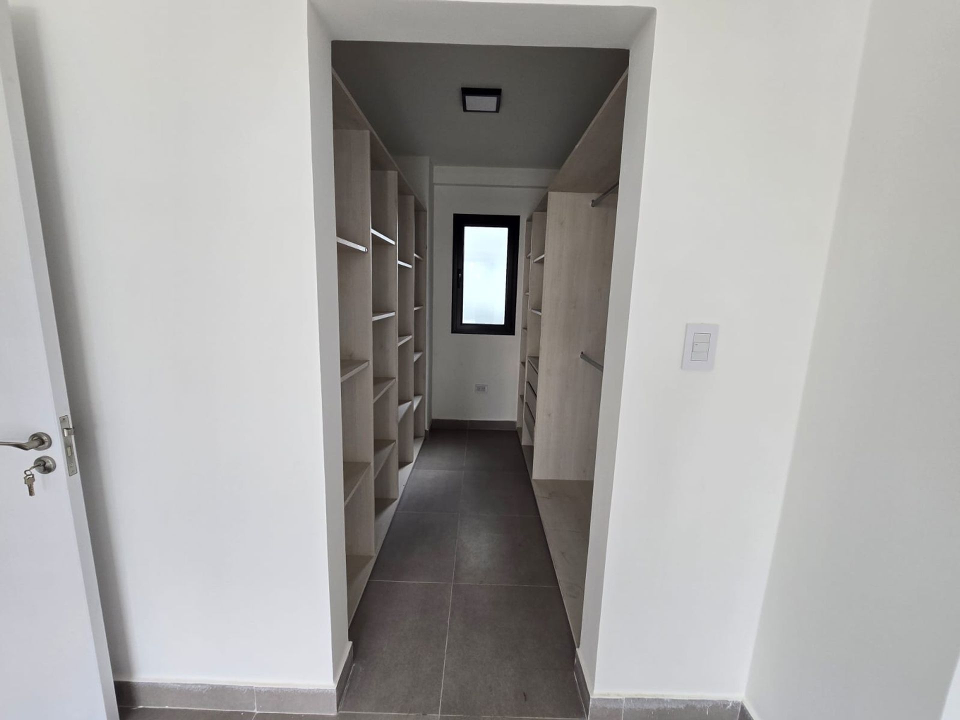 DEPARTAMENTO VENTA MACROCENTRO A ESTRENAR 1 DORM - foto 5