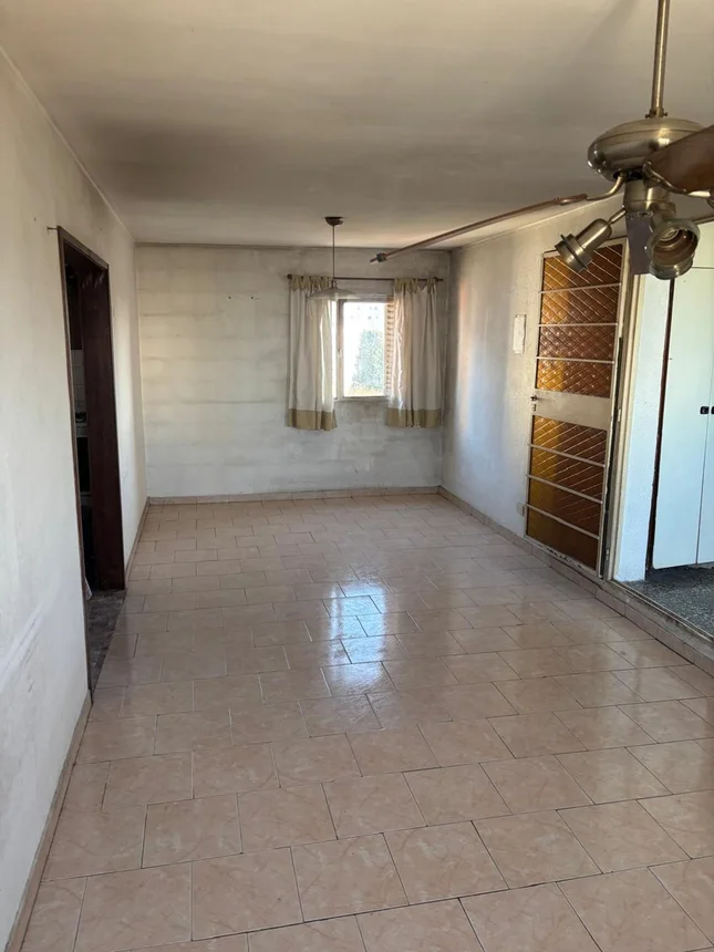 Departamento de 5 ambientes en venta en Villa Lugano, Montiel 3900