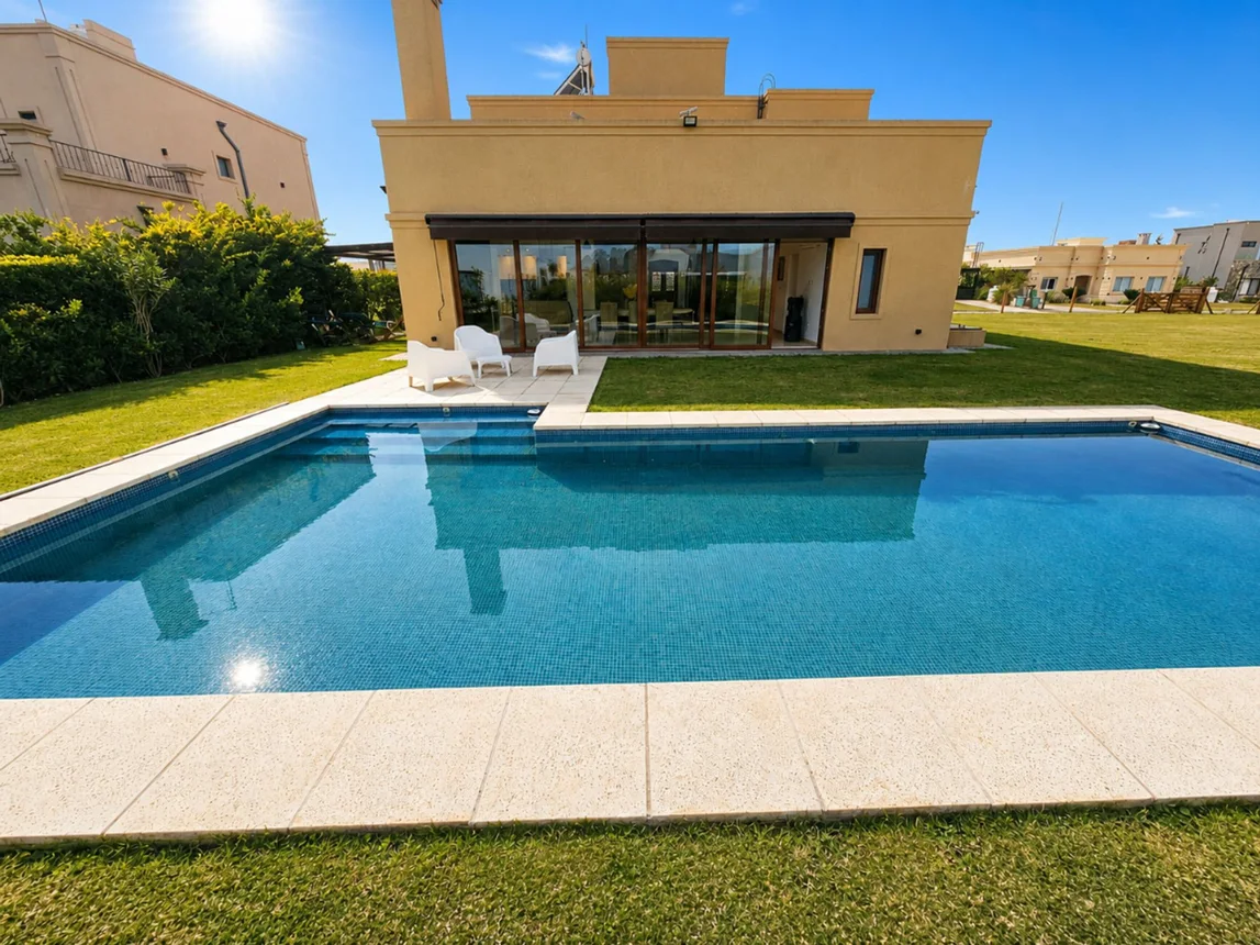 Casa en venta en Canning, foto 2