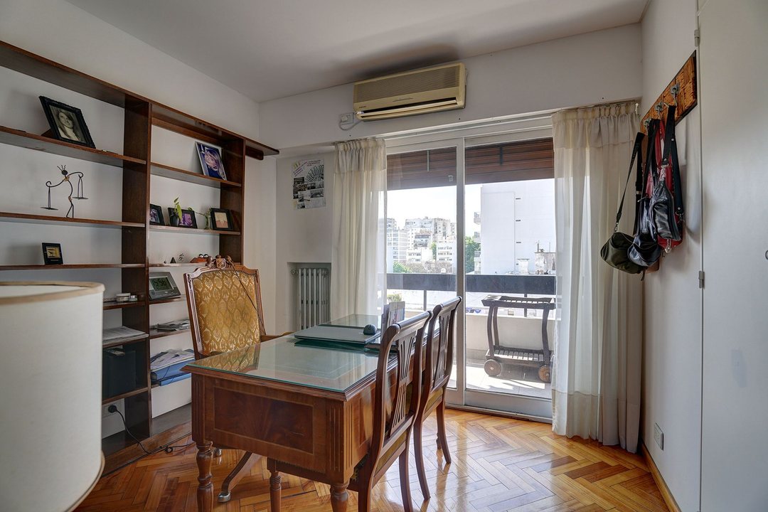 PISO 4 AMBIENTES DEPENDENCIA FRENTE NORTE SOL