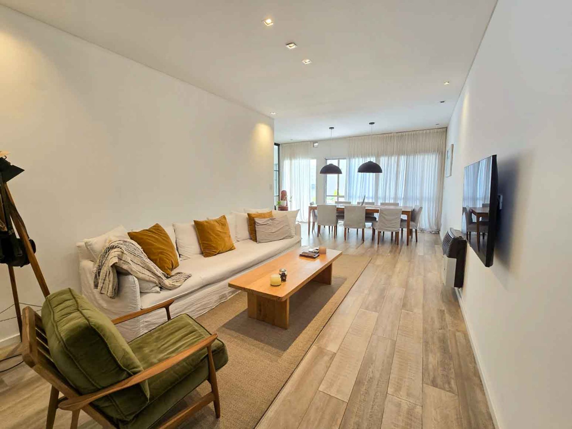 Venta Casa 4 amb patio parrilla Santos Lugares - foto 2