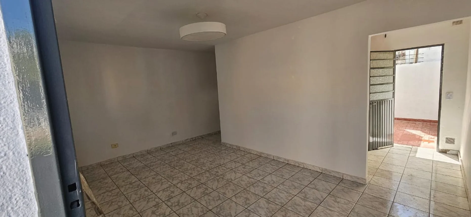 PH de 2 ambientes en venta en Morón, Córdoba 700