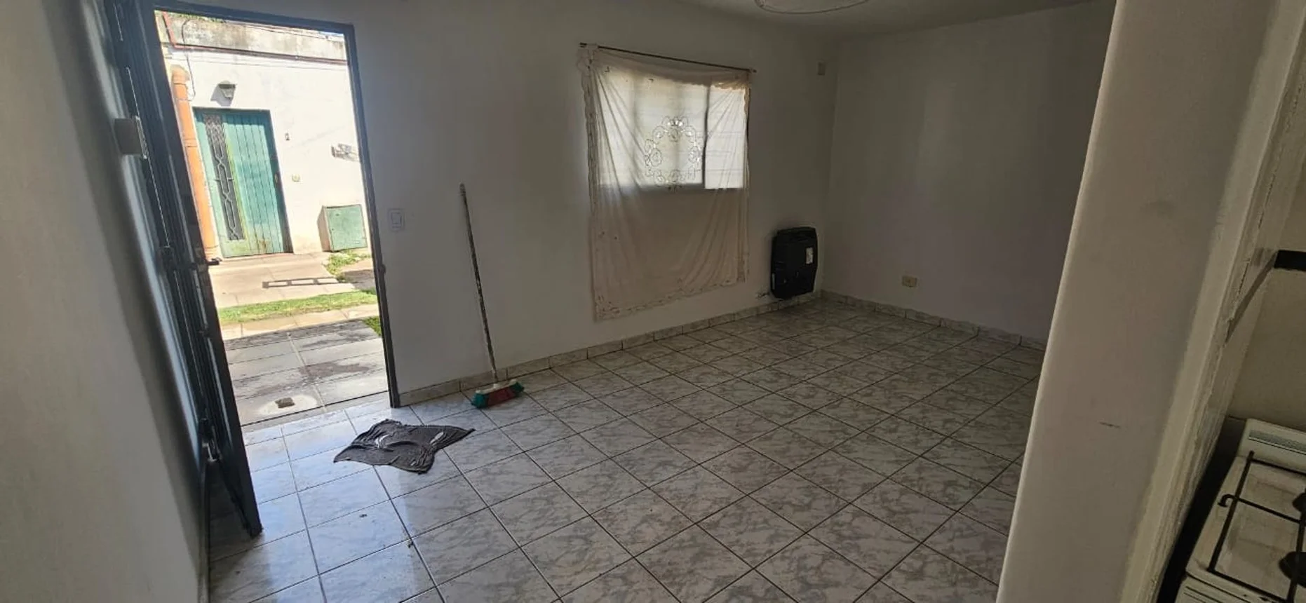 PH de 2 ambientes en venta en Morón, Córdoba 700, foto 2