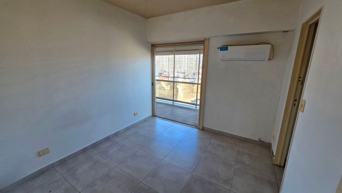 Foto 3 — VENTA RECOLETA DEPARTAMENTO 2 AMB APTO CREDITO
