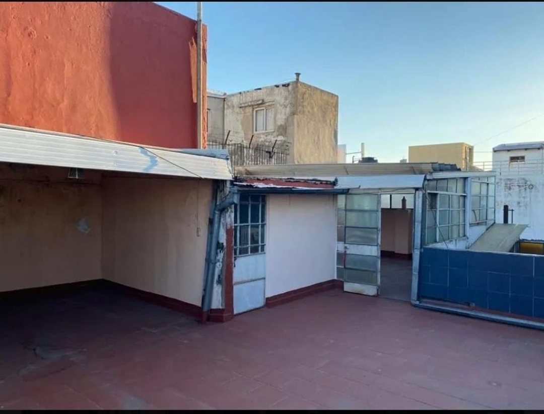 VENTA PH 4 AMBIENTES  CON TERRAZA EN POMPEYA