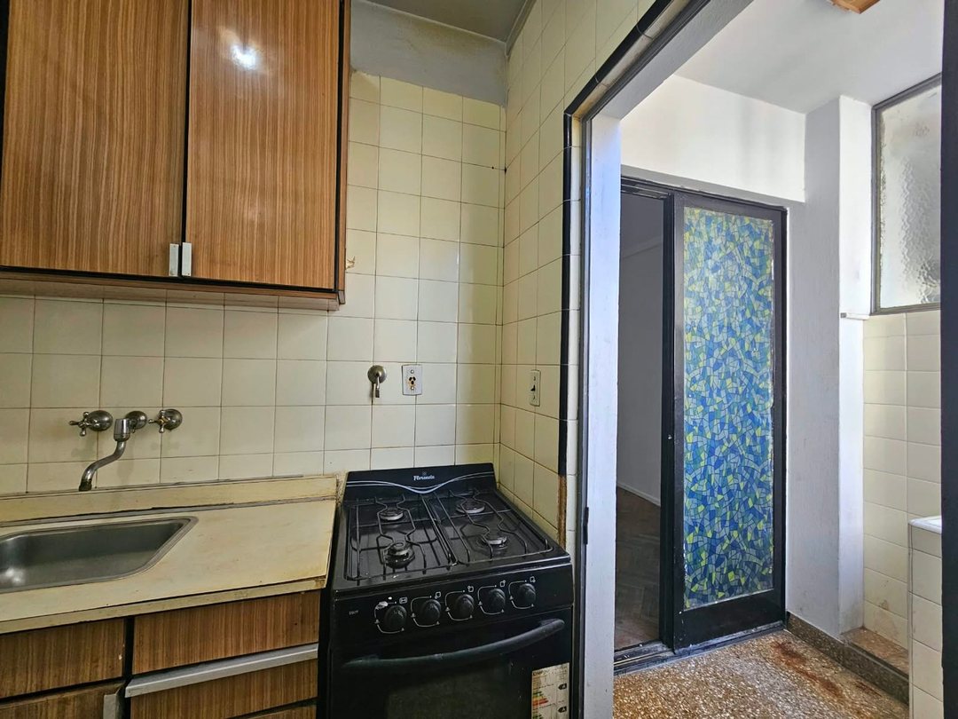 VENTA DEPTO. 2 AMB A REFACCIONAR. BARRIO NORTE