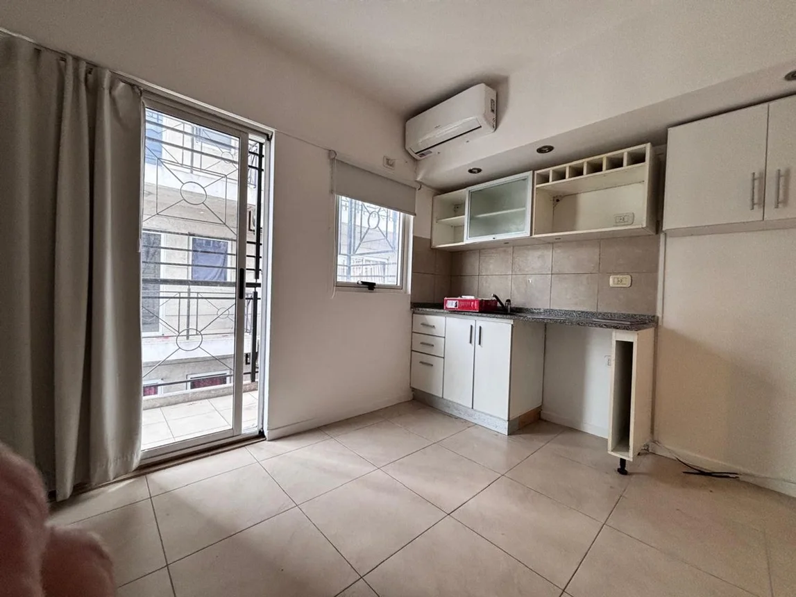 Departamento en alquiler en Flores, Coronel Ramón Lorenzo Falcón 2900, foto 3