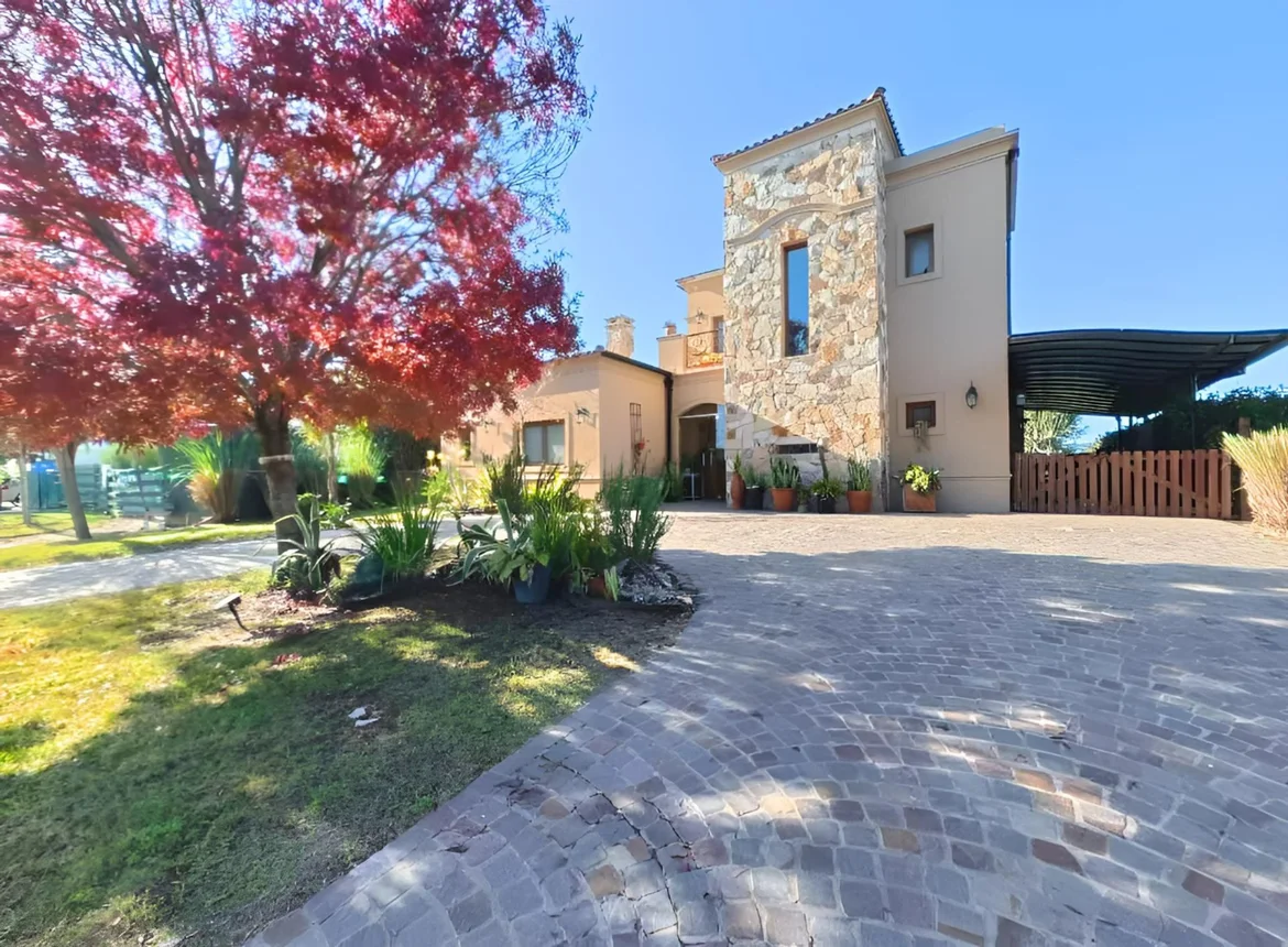 Casa en venta en Belén de Escobar, foto 2