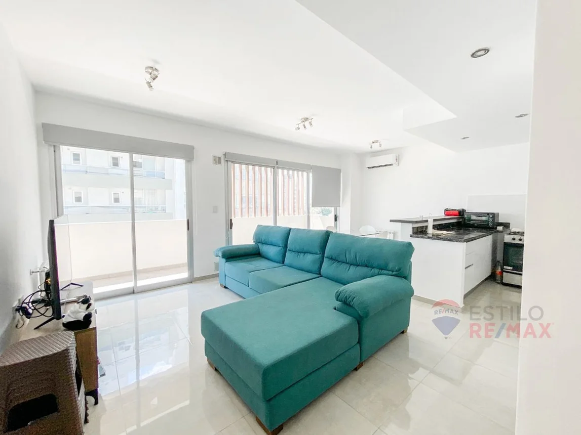 Semipiso de categoria al frente en venta, foto 1