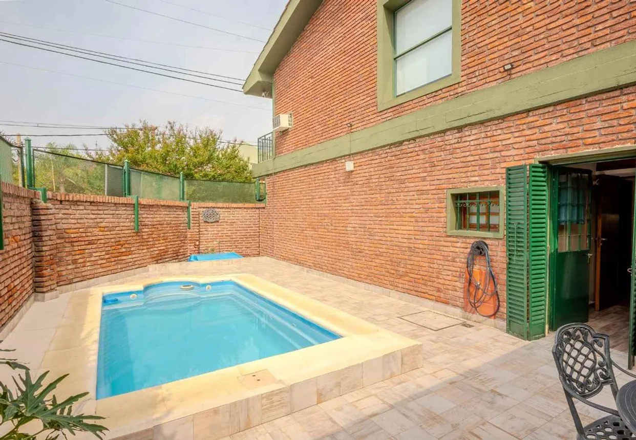 Casa en venta en Ramos Mejía, foto 2