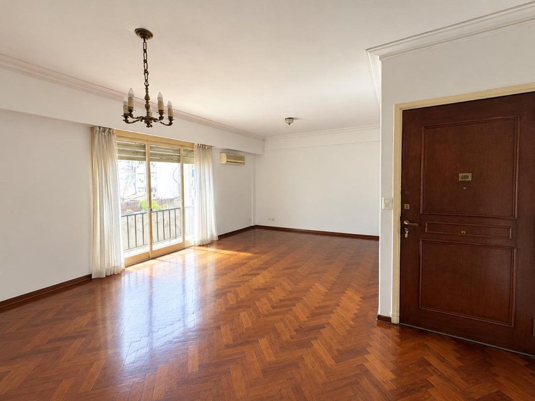 Venta depto 3 ambientes Retiro con baulera