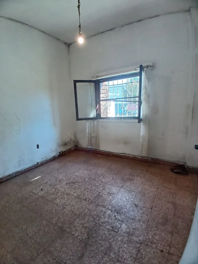 Casa de 3 ambientes en venta en Temperley, Riobamba 1800, foto 5