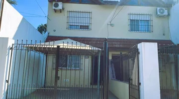 ALQUILER CASA 3 AMB.EN PH JARDIN GARAJE JOSE C PAZ