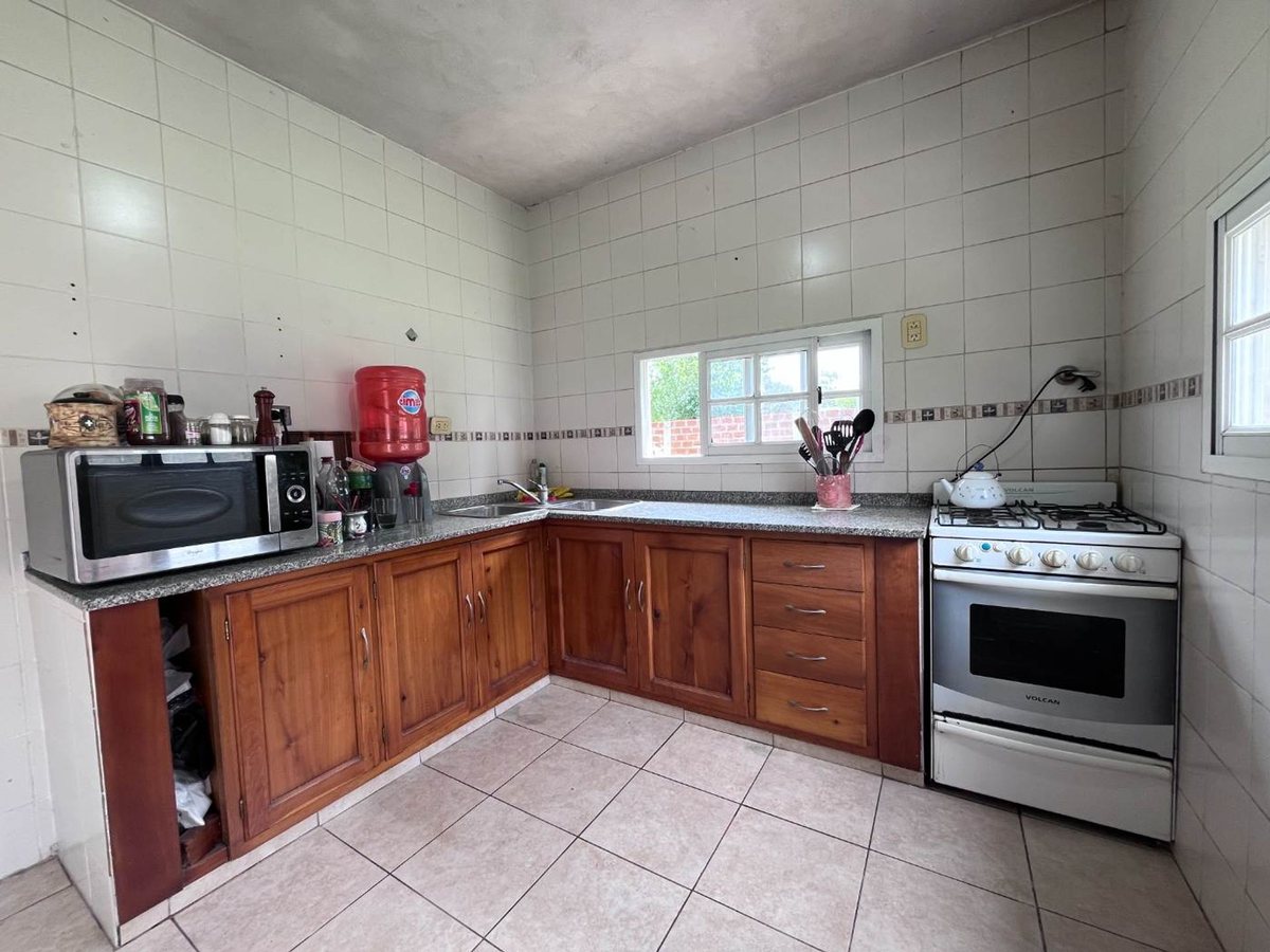 Foto 8 — VENTA CASA 4 AMBIENTES DEL VISO 600m DE LOTE