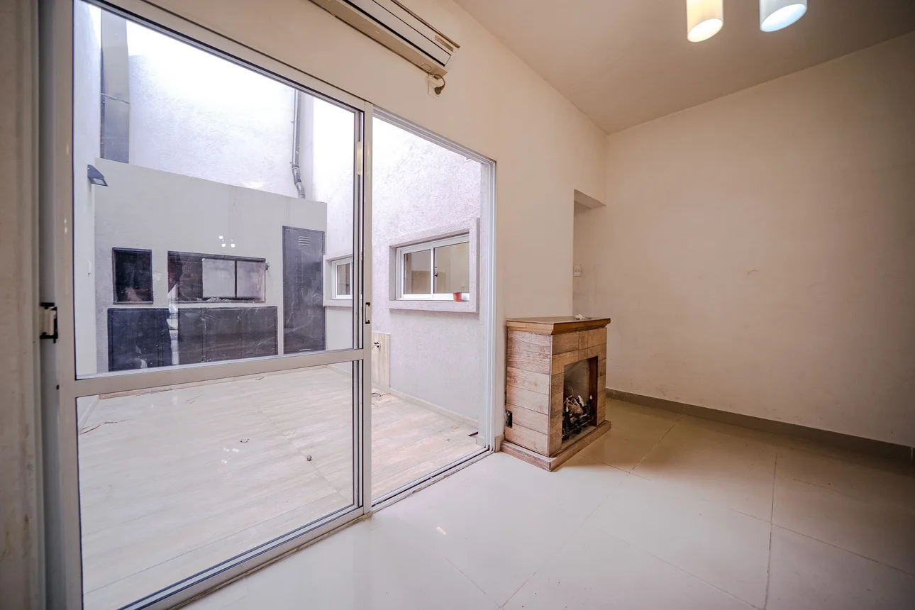 Casa tríplex de 5 ambientes en venta en Villa Urquiza, Miller 3400, foto 3