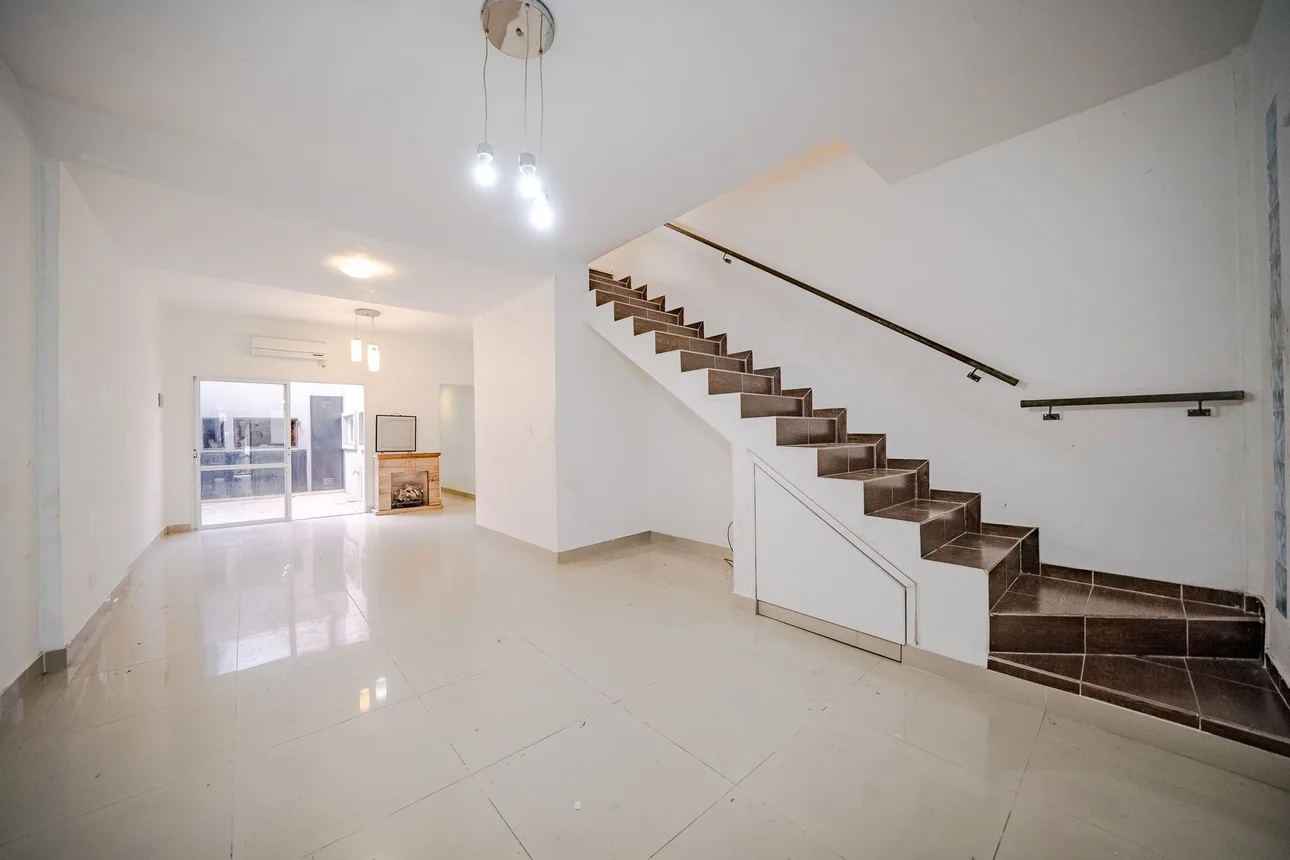 Casa tríplex de 5 ambientes en venta en Villa Urquiza, Miller 3400, foto 4