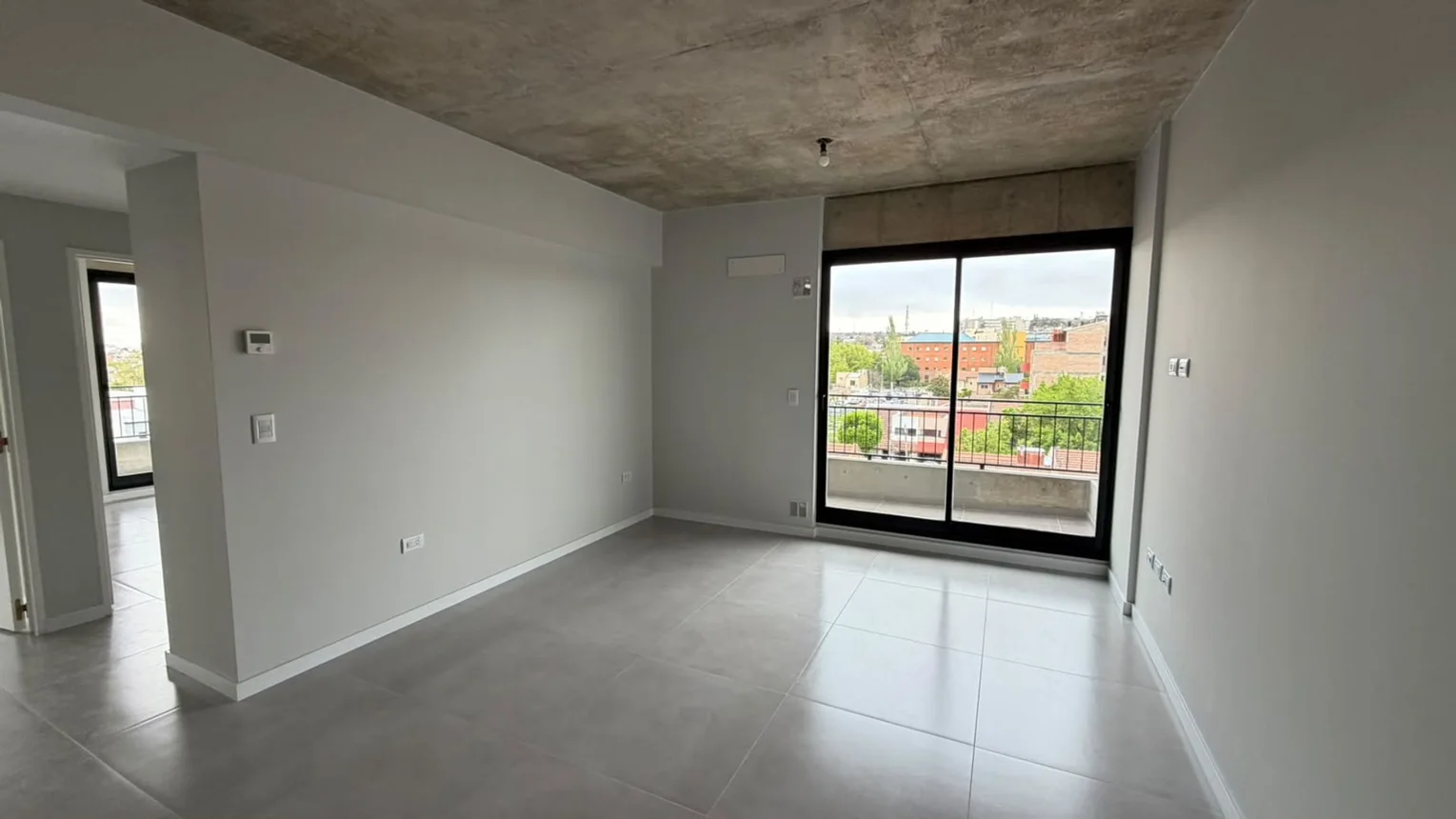 Departamento de 3 ambientes en alquiler en Neuquén, Santamaria 200, foto 3
