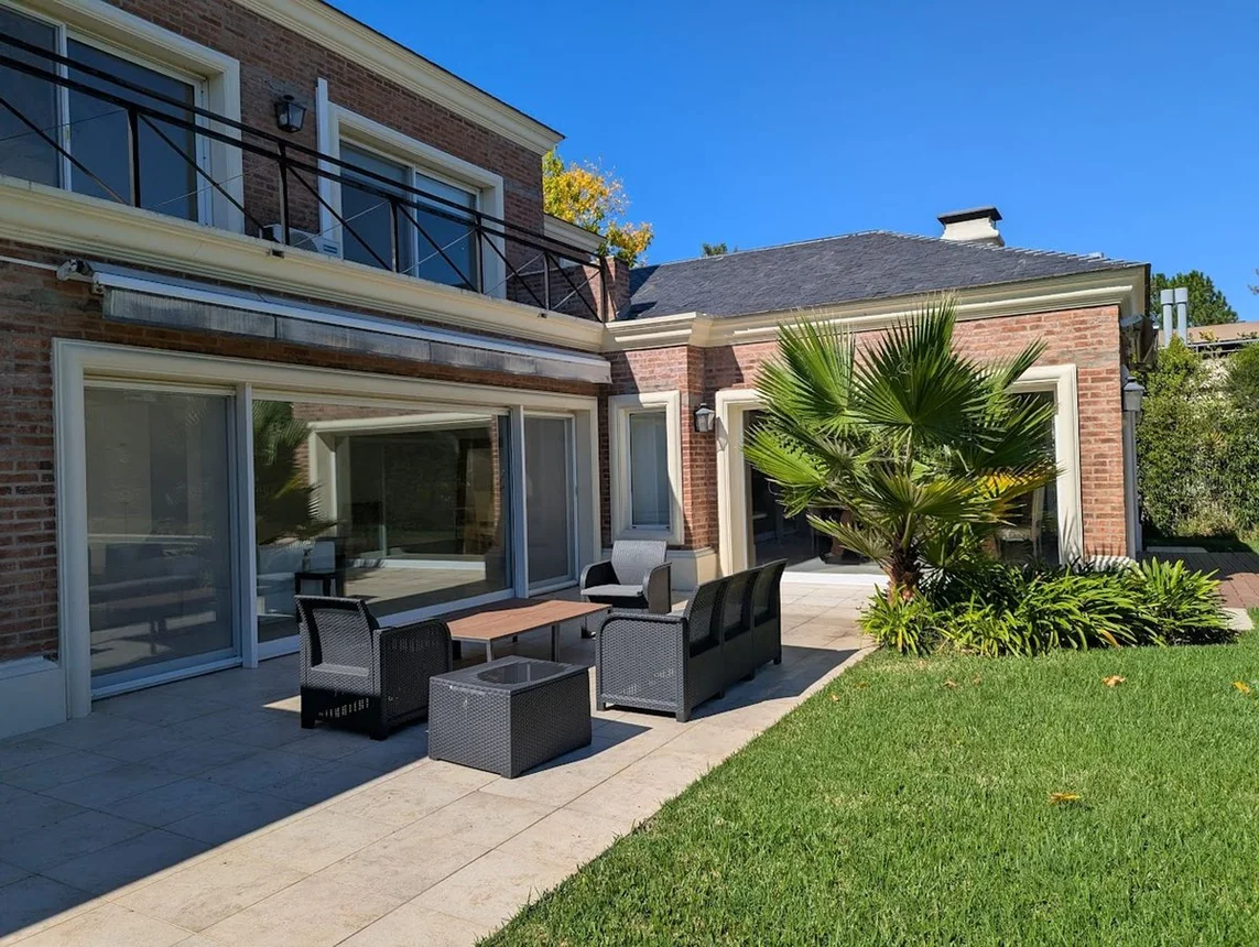 Casa de 7 ambientes en venta en Nordelta, Avenida de la Isla 100