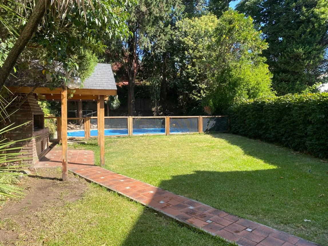 Casa de 5 ambientes en venta en Florida, Antonio Malaver 2300