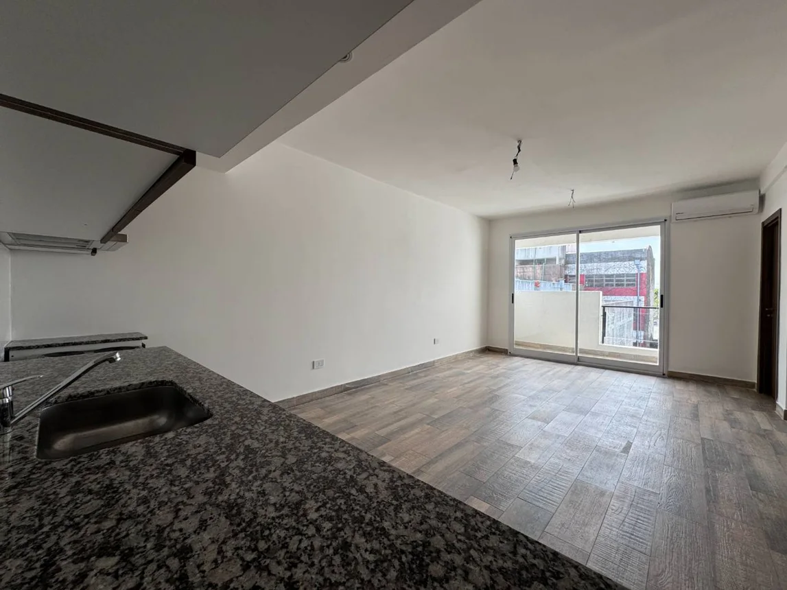 Departamento de 2 ambientes en alquiler en Tigre, Avenida Cazón 1000, foto 2