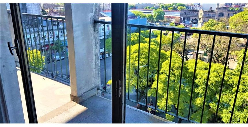 Venta 2 amb al  frentecon balcon y baulera