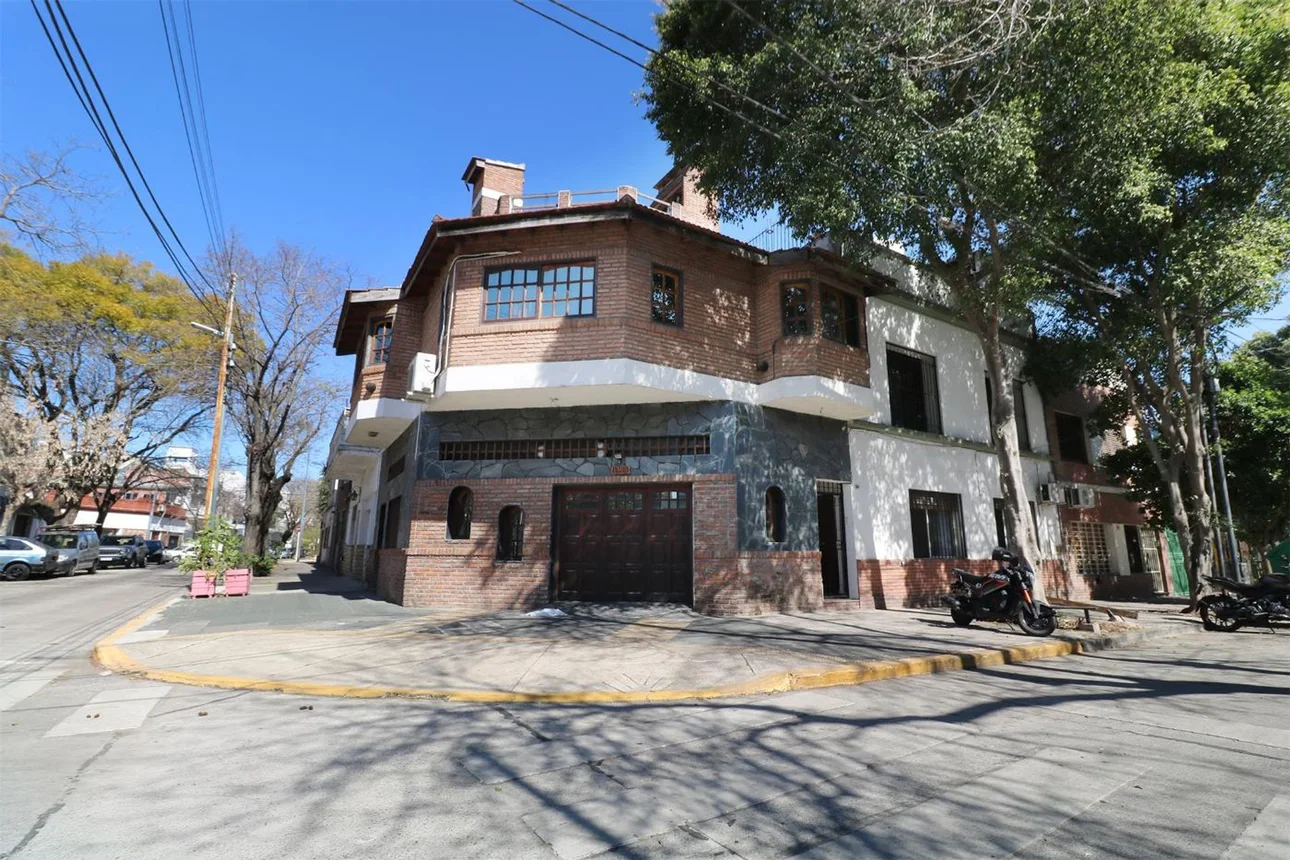 PH de 3 ambientes en venta en Parque Chas, Bauness 1500