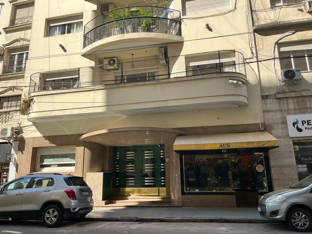 Venta  tres ambientes Recoleta