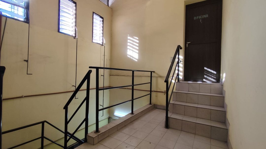Alquiler de oficina en microcentro de Resistencia.