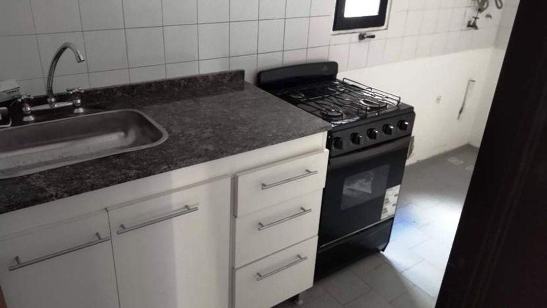 VENTA DEPTO 2 DORM. A METROS DE RUTA 20