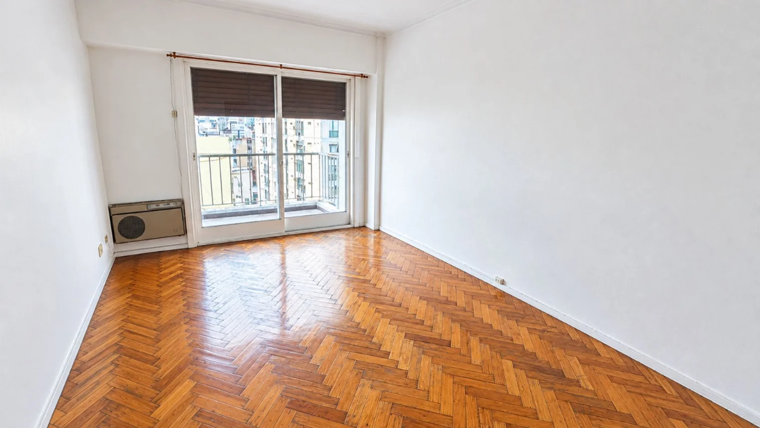 Departamento de 2 ambientes en venta en Monserrat, Avenida Entre Ríos 600
